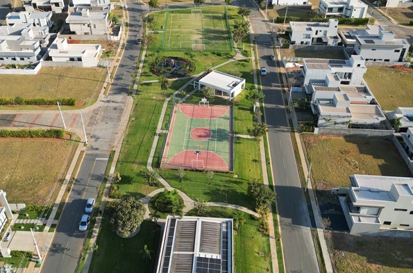 Casa de Alto Padrão – Condomínio Parqville Jacarandá
